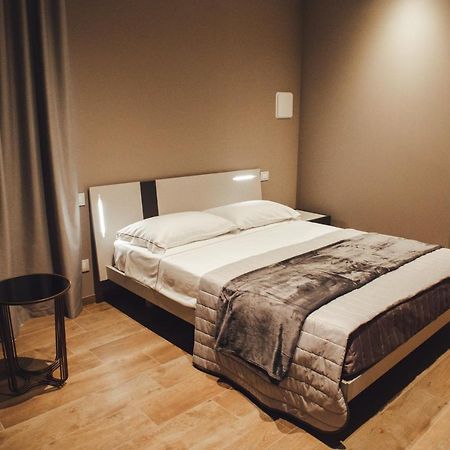 L'Infinito Residence Castelvetro Piacentino Ngoại thất bức ảnh