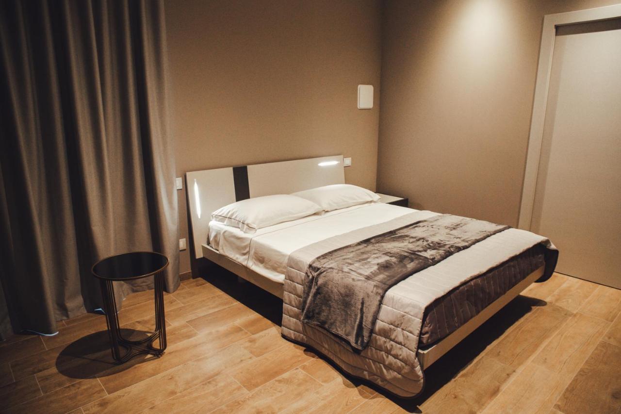 L'Infinito Residence Castelvetro Piacentino Ngoại thất bức ảnh