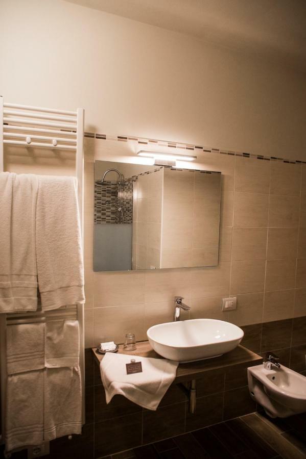 L'Infinito Residence Castelvetro Piacentino Ngoại thất bức ảnh